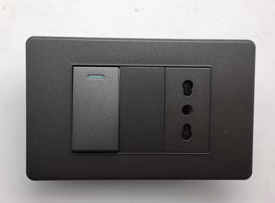 1개의 갱 스위치 및 칠레 기능 2개의 구멍 소켓